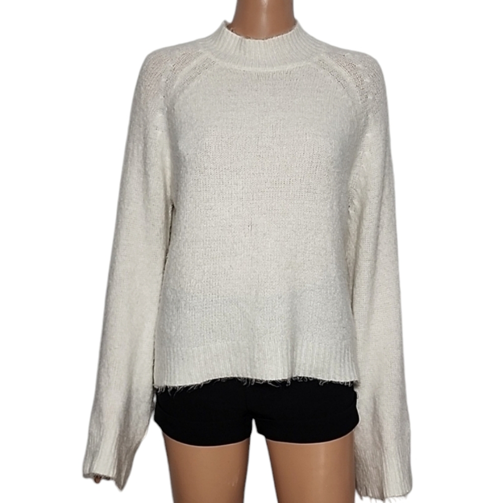 Olivaceous Women's Ivory/Cream mock neck  bell sleeve‎ sweater Size L Large